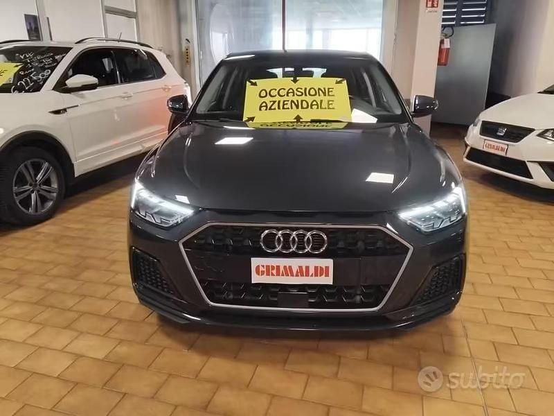 Usata Audi A1 Sportback Advanced Plus 110 CV (80 kW) 2022 Grigio manhattan / metallizzato Utilitaria