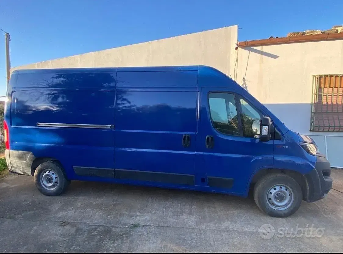Usata Fiat Ducato 140 CV (102 kW) 2021 Blu Furgone