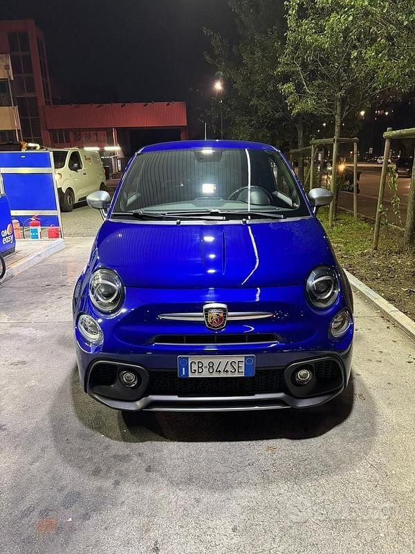 Usata Abarth 500 145 CV (106 kW) 2020 Blu Utilitaria