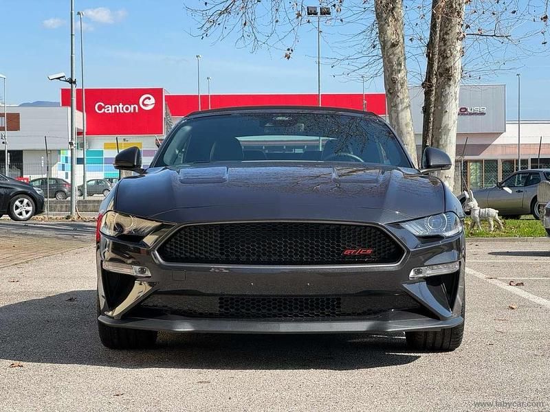 Usata Ford Mustang GT Convertible 450 CV (330 kW) 2023 Grigio Cabrio