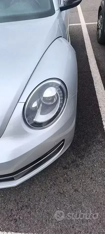 Usata VW Beetle 102 CV (75 kW) 2013 Grigio Utilitaria