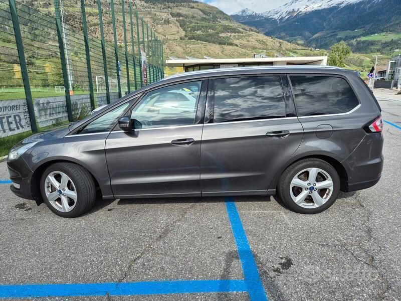 Usata Ford Galaxy 180 CV (132 kW) 2017 Grigio Monovolume