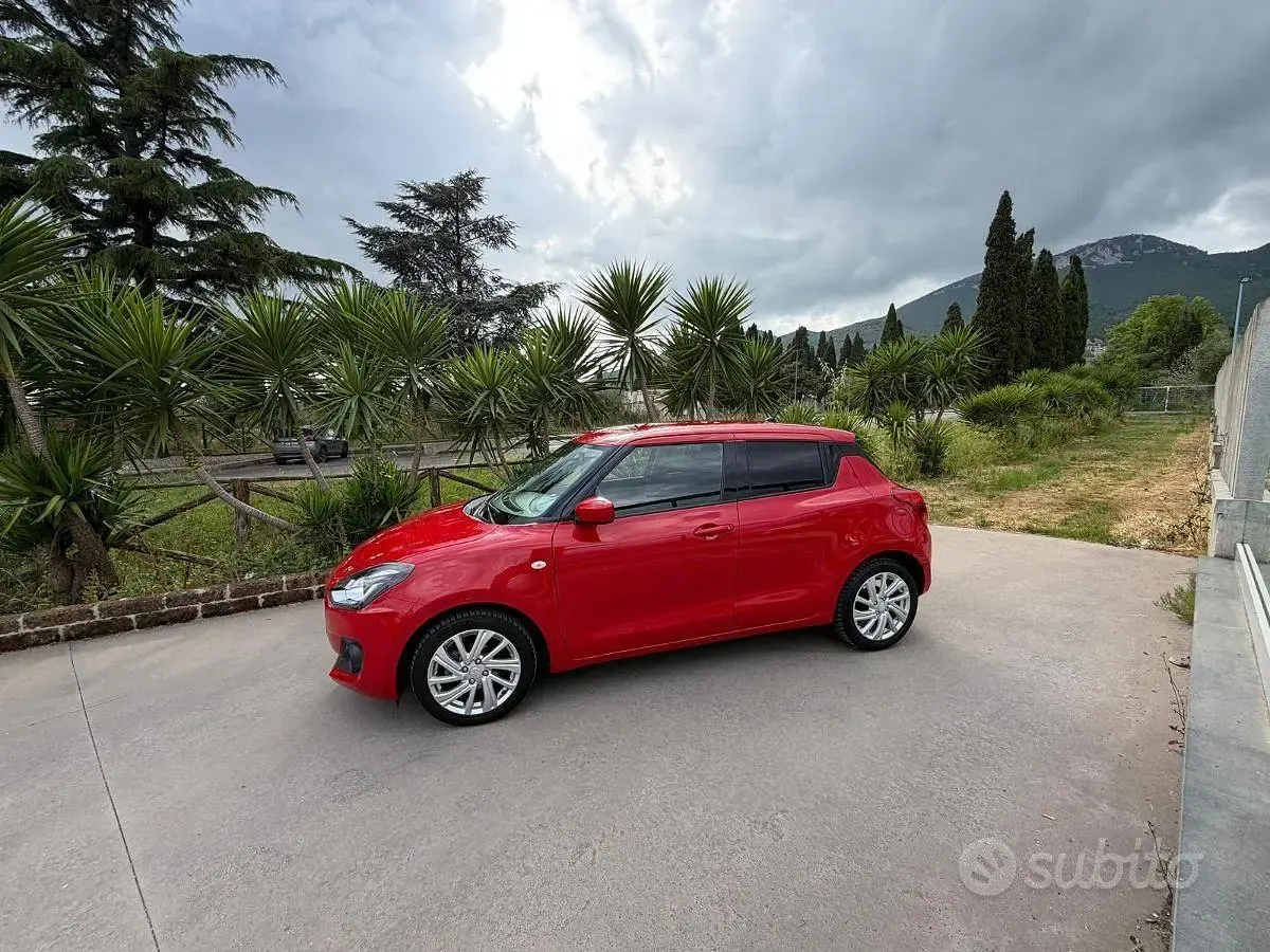 Usata Suzuki Swift 83 CV (61 kW) 2021 Bianco Utilitaria