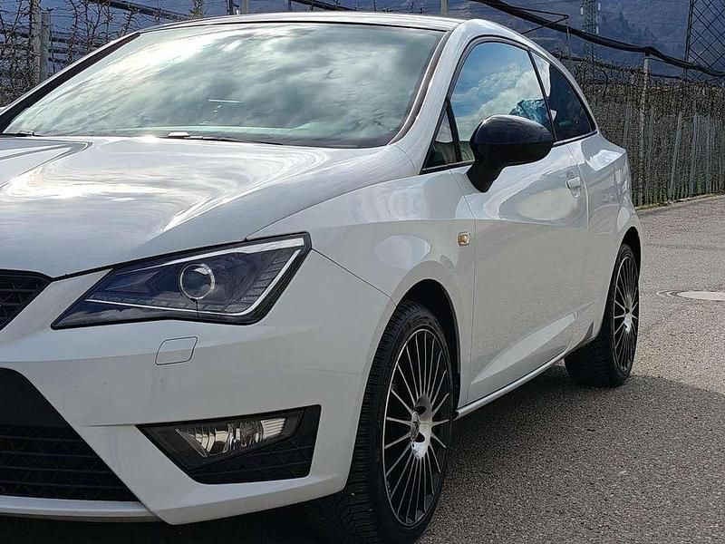 Usata Seat Ibiza SC CUPRA 179 CV (131 kW) 2014 Bianco Utilitaria