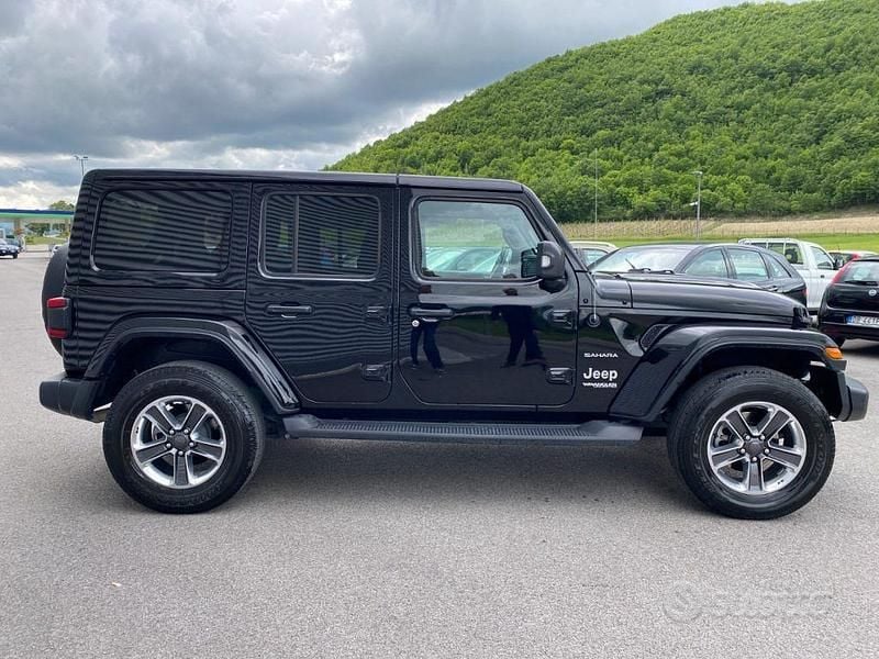 Usata Jeep Wrangler Unlimited Sahara 272 CV (200 kW) 2019 Nero SUV