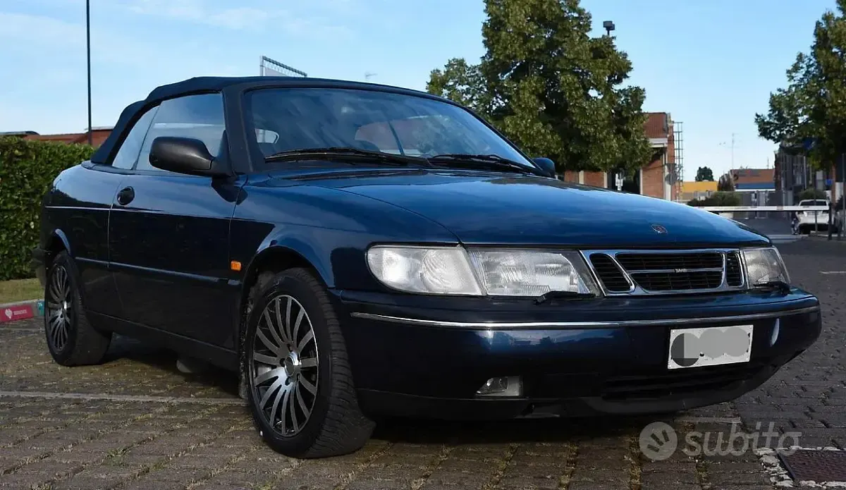 Usata Saab 900 Cabriolet 131 CV (96 kW) 1995 Bluazzurro Cabrio