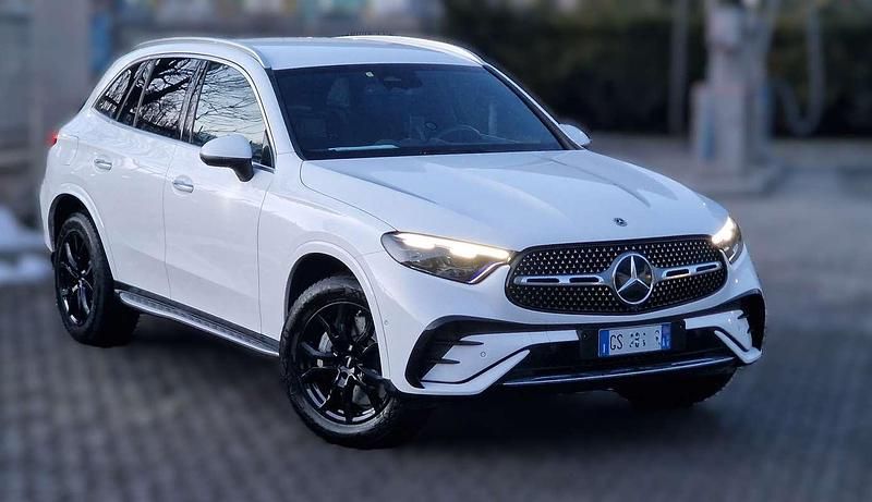 Usata Mercedes GLC300e Advanced Plus 333 CV (244 kW) 2024 Bianco SUV