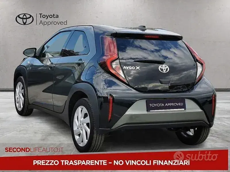 Usata Toyota Aygo X Trend 72 CV (52 kW) 2022 Nero SUV