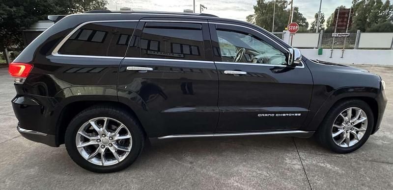 Usata Jeep Grand Cherokee Summit 279 CV (205 kW) 2014 Nero SUV