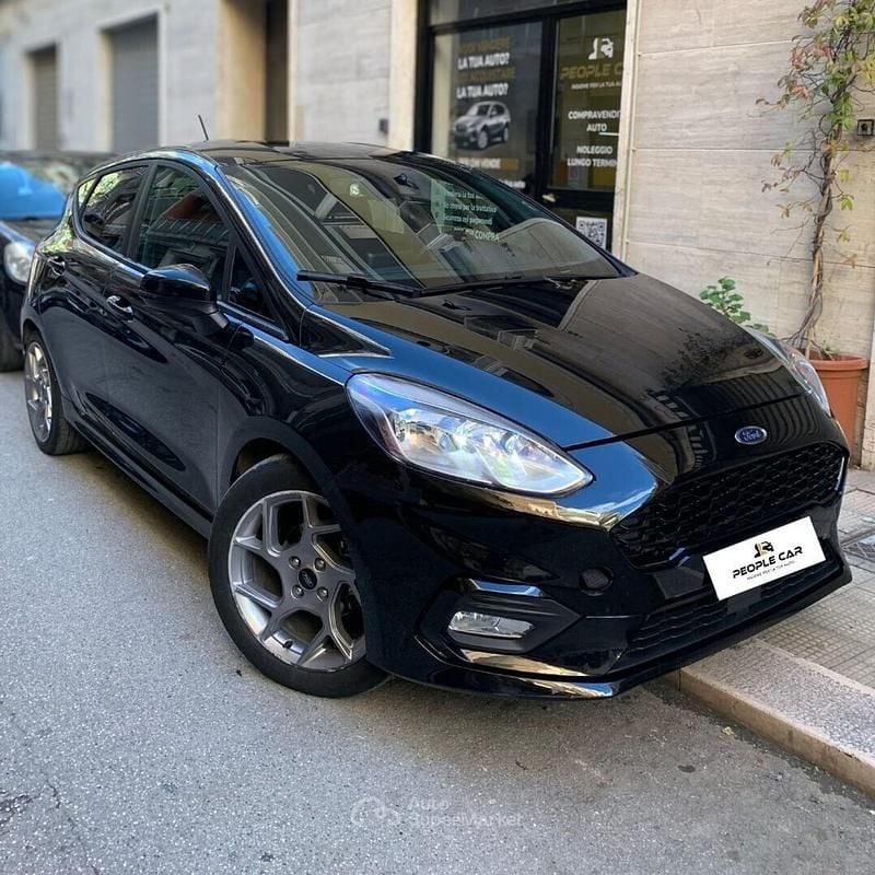 Usata Ford Fiesta ST-Line 86 CV (63 kW) 2018 Nero Utilitaria