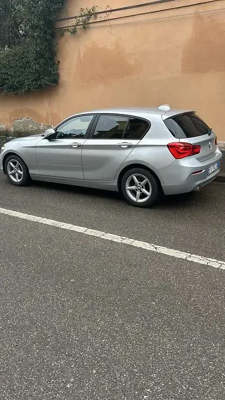 Usata BMW 118 150 CV (110 kW) 2018 Grigio Berlina