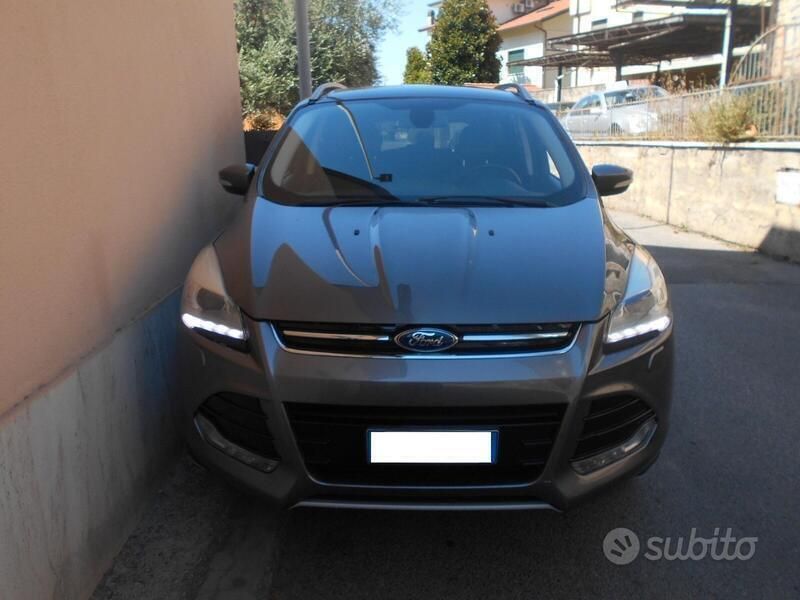 Usata Ford Kuga Titanium 163 CV (119 kW) 2013 Grigio SUV