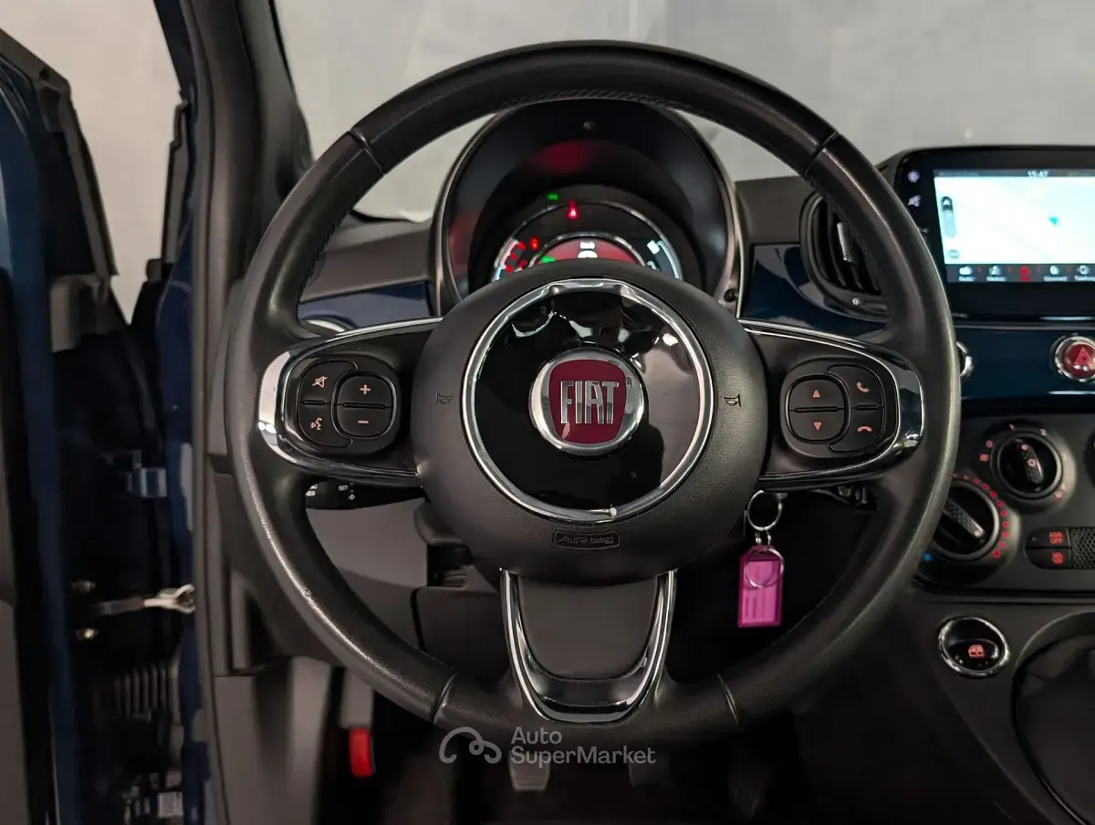 Usado Fiat 500 Dolcevita 94 CV (69 kW) 2023 Azul Berlina