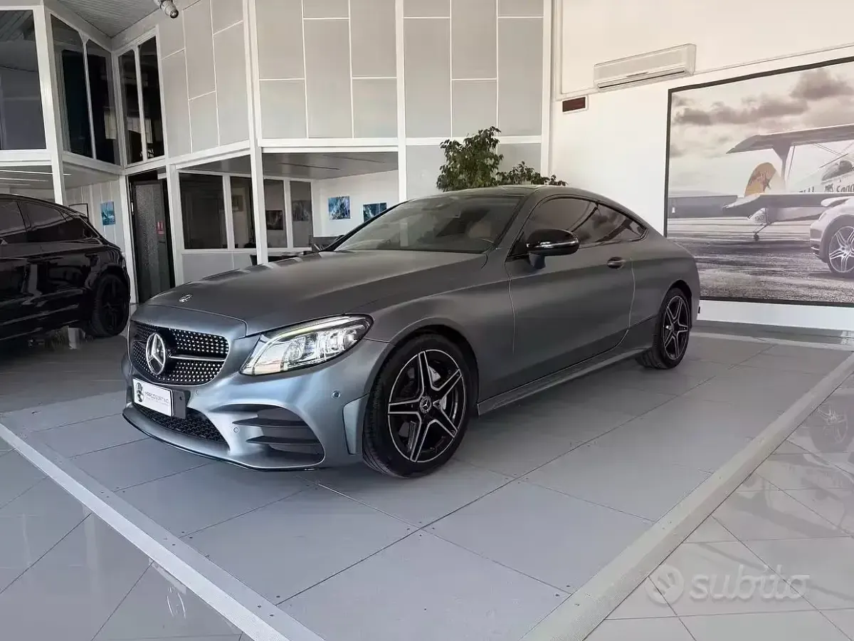 Usata Mercedes C220 Premium Plus 194 CV (142 kW) 2018 Grigio Coupé
