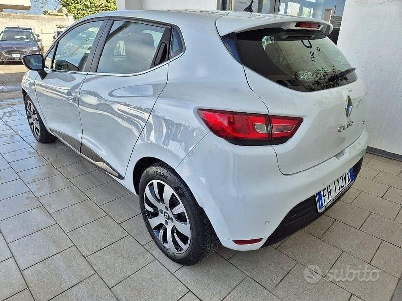 Usata Renault Clio IV Zen 75 CV (55 kW) 2017 Bianco Berlina
