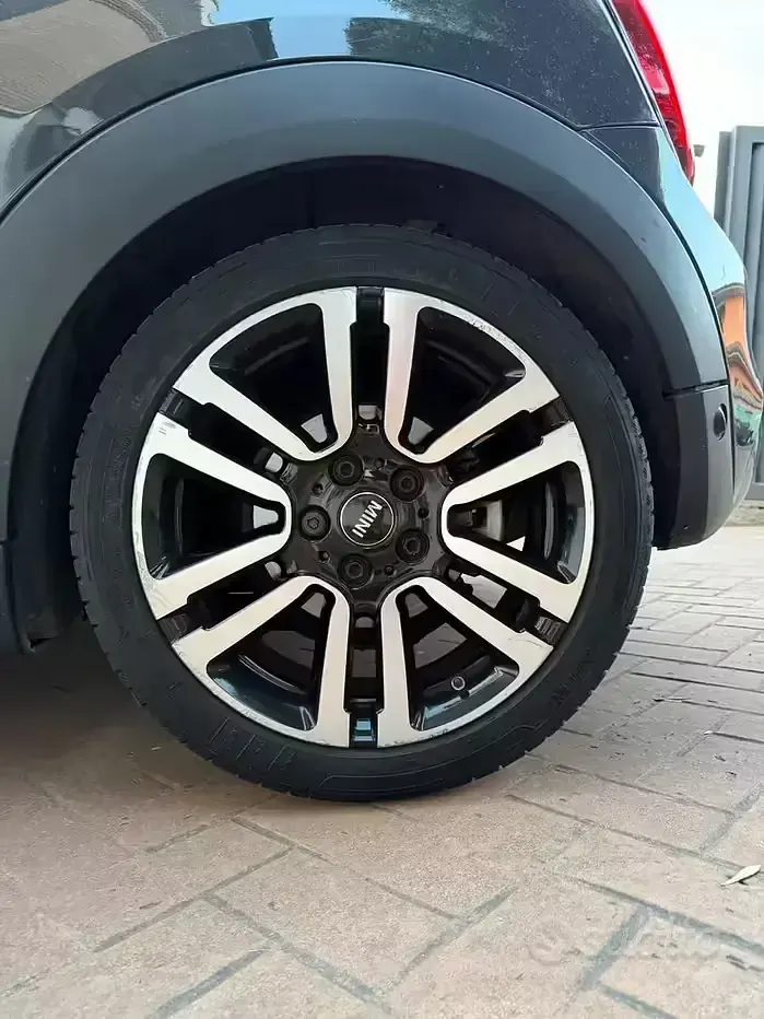 Usata Mini Cooper SD Cabriolet 170 CV (125 kW) 2019 Grigio Cabrio