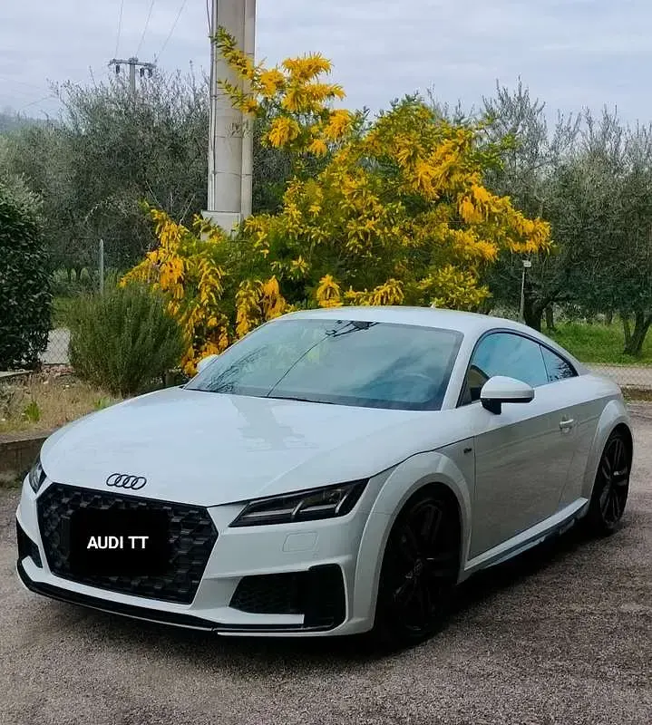 Second-hand Audi TT S-Line 230 CP (169 kW) 2019 Alb Coupe