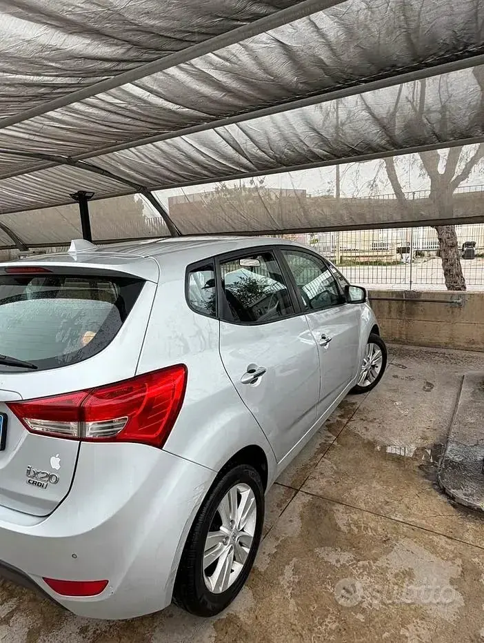 Usata Hyundai ix20 90 CV (66 kW) 2011 Grigio Utilitaria