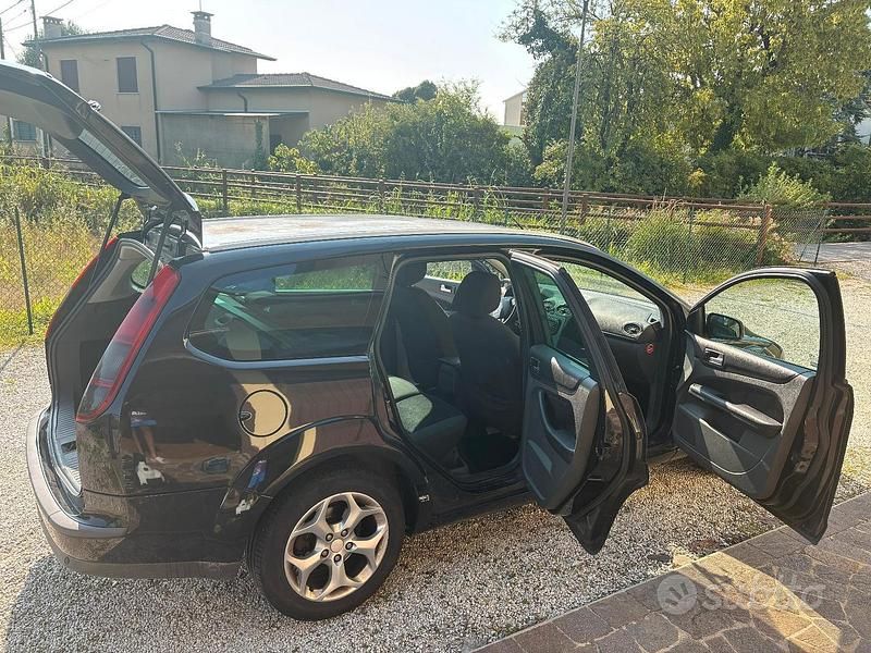 Usata Ford Focus 2007 Nero Berlina