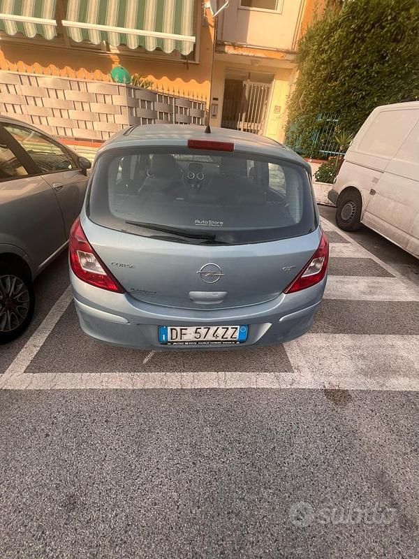 Usata Opel Corsa 2007 Blu Utilitaria