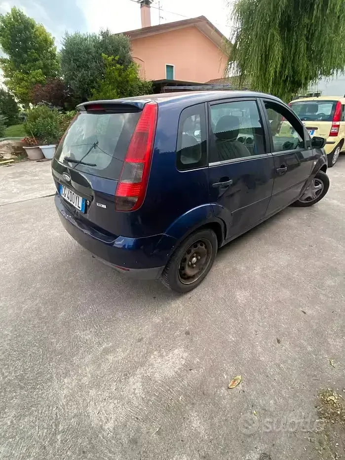 Usata Ford Fiesta 68 CV (50 kW) 2003 Utilitaria