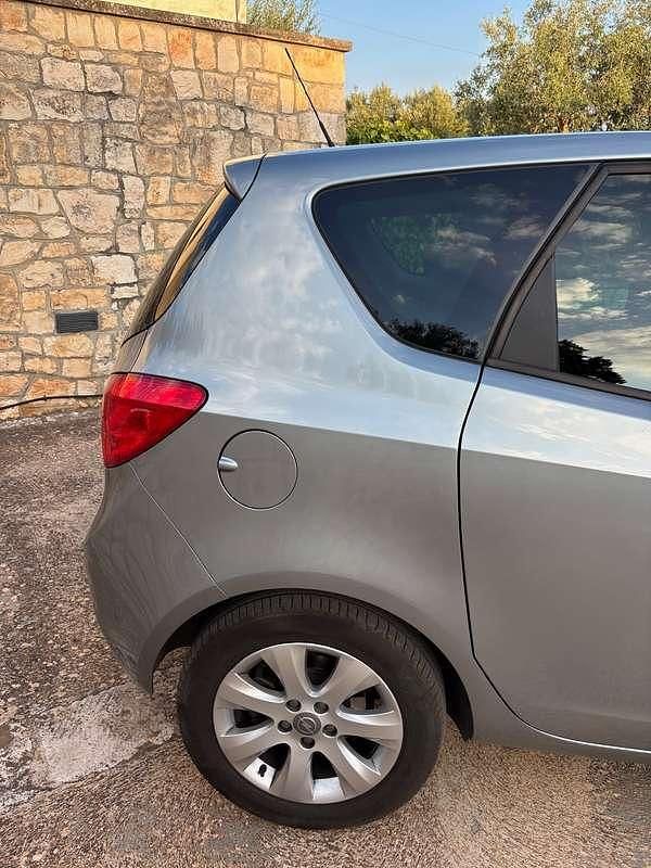 Usata Opel Meriva 95 CV (69 kW) 2013 Grigio Monovolume
