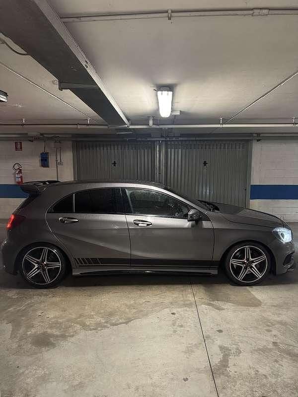 Usata 2014 Mercedes A250 Tre volumi | 18.000 € (Buon prezzo) - Immagine 1/4