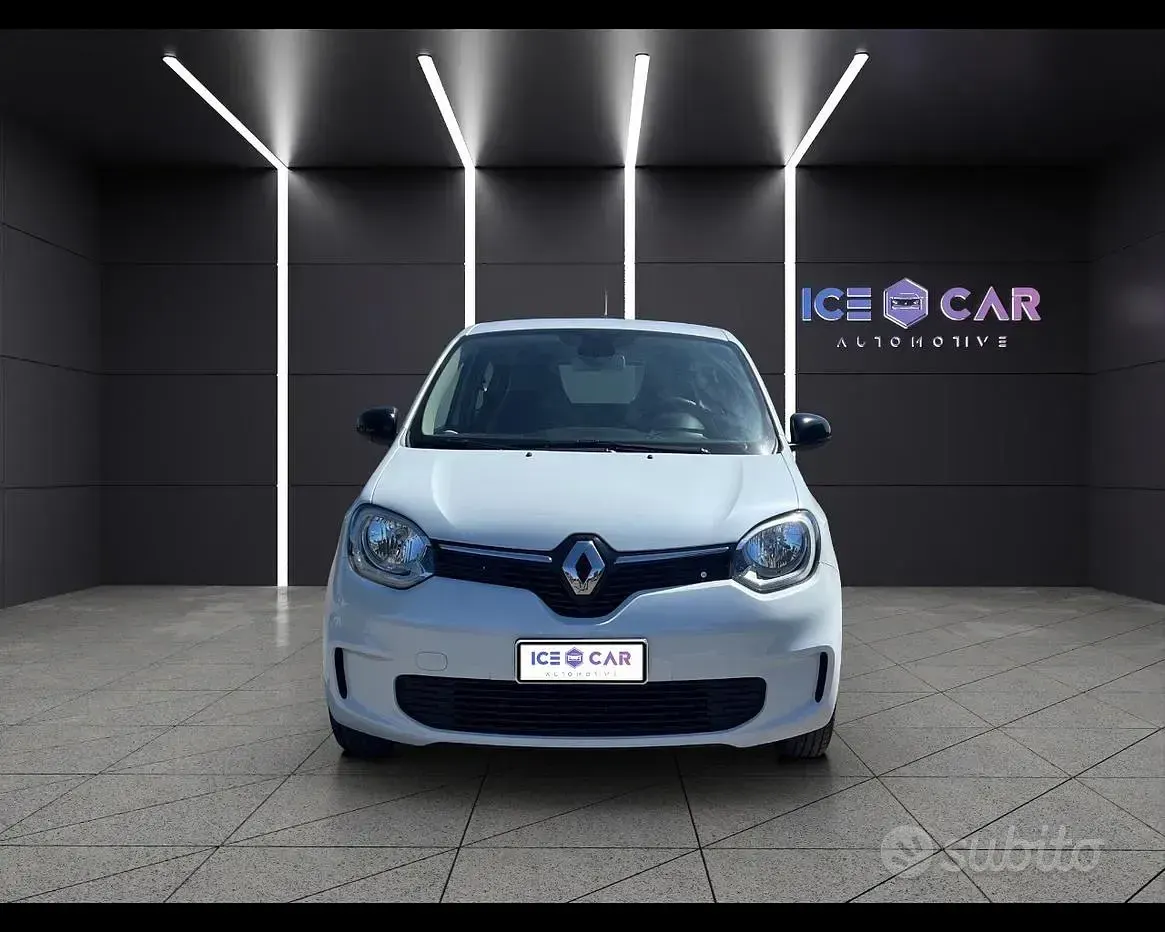 Usata Renault Twingo Equilibre 30 kW (42 CV) 2023 Bianco Utilitaria