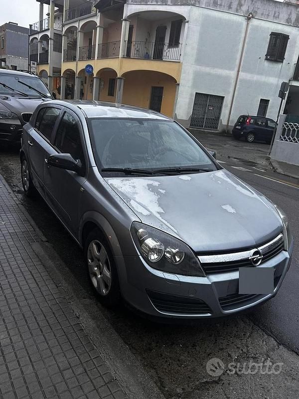 Usata Opel Astra 90 CV (66 kW) 2007 Berlina