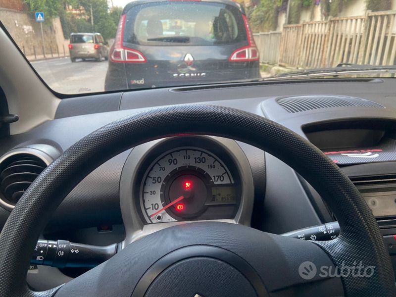 Rosso Usata 2008 Citroën C1 Utilitaria | 3100 € (Buon prezzo) - Immagine 1/4