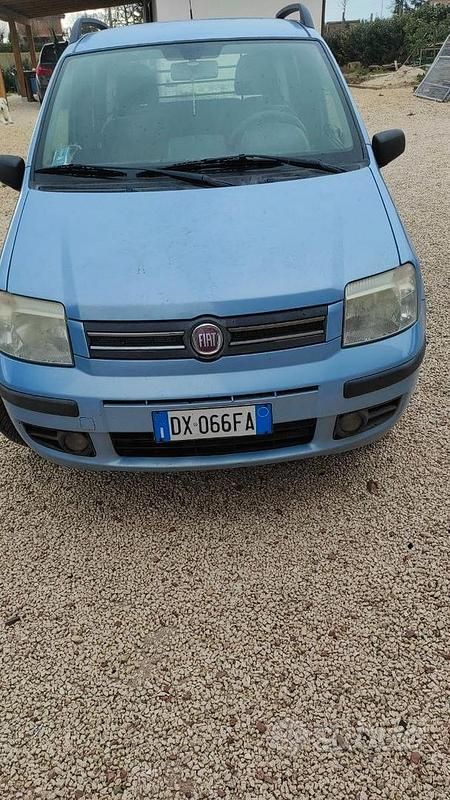 Usata Fiat Panda Dynamic 60 CV (44 kW) 2009 Blu Utilitaria