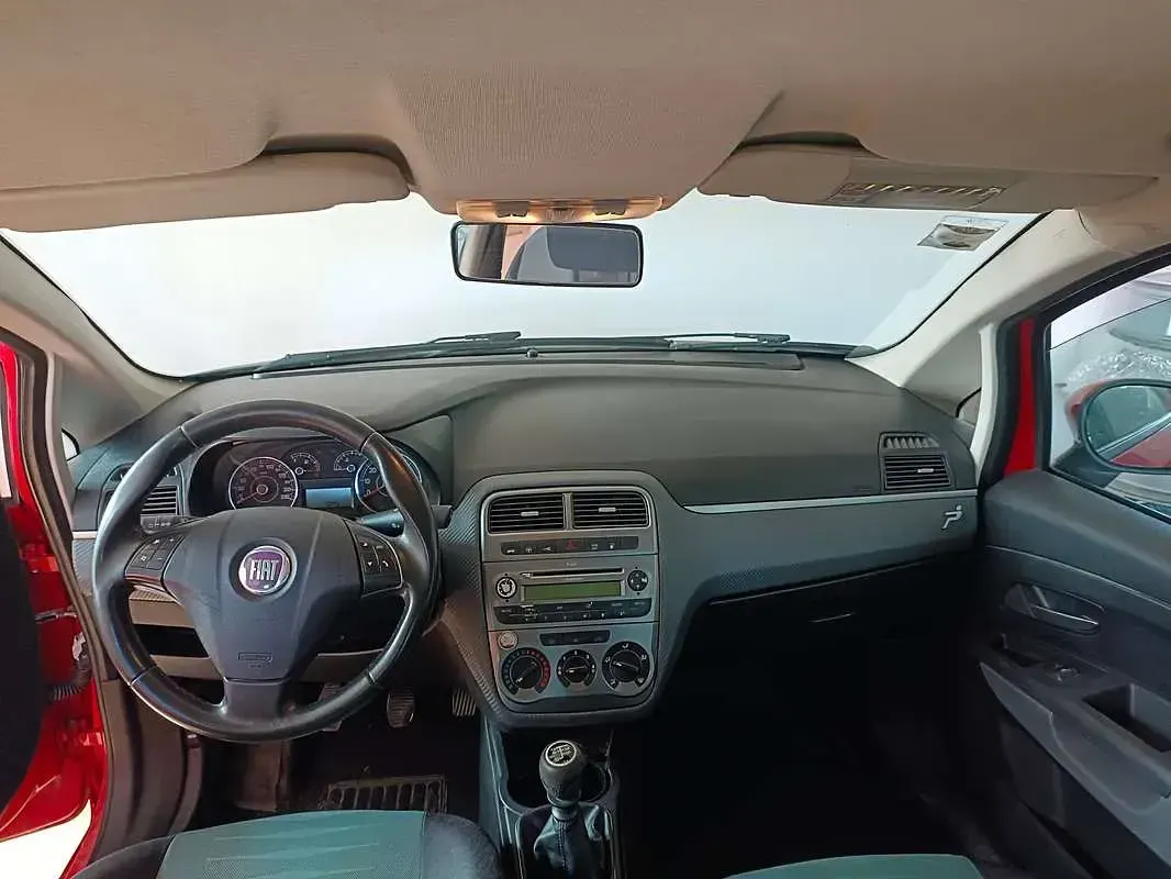 Usata Fiat Grande Punto Dynamic 77 CV (56 kW) 2009 Rosso Utilitaria