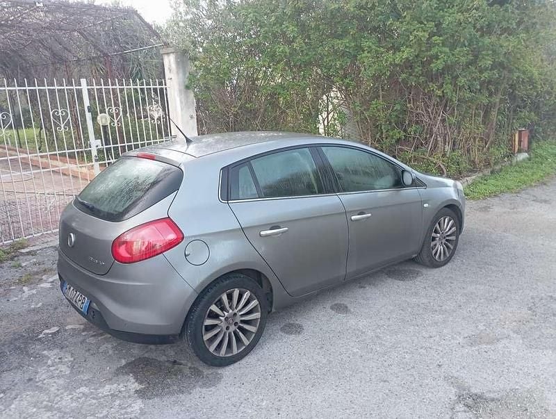 Usata Fiat Bravo Dynamic 120 CV (88 kW) 2012 Grigio Utilitaria