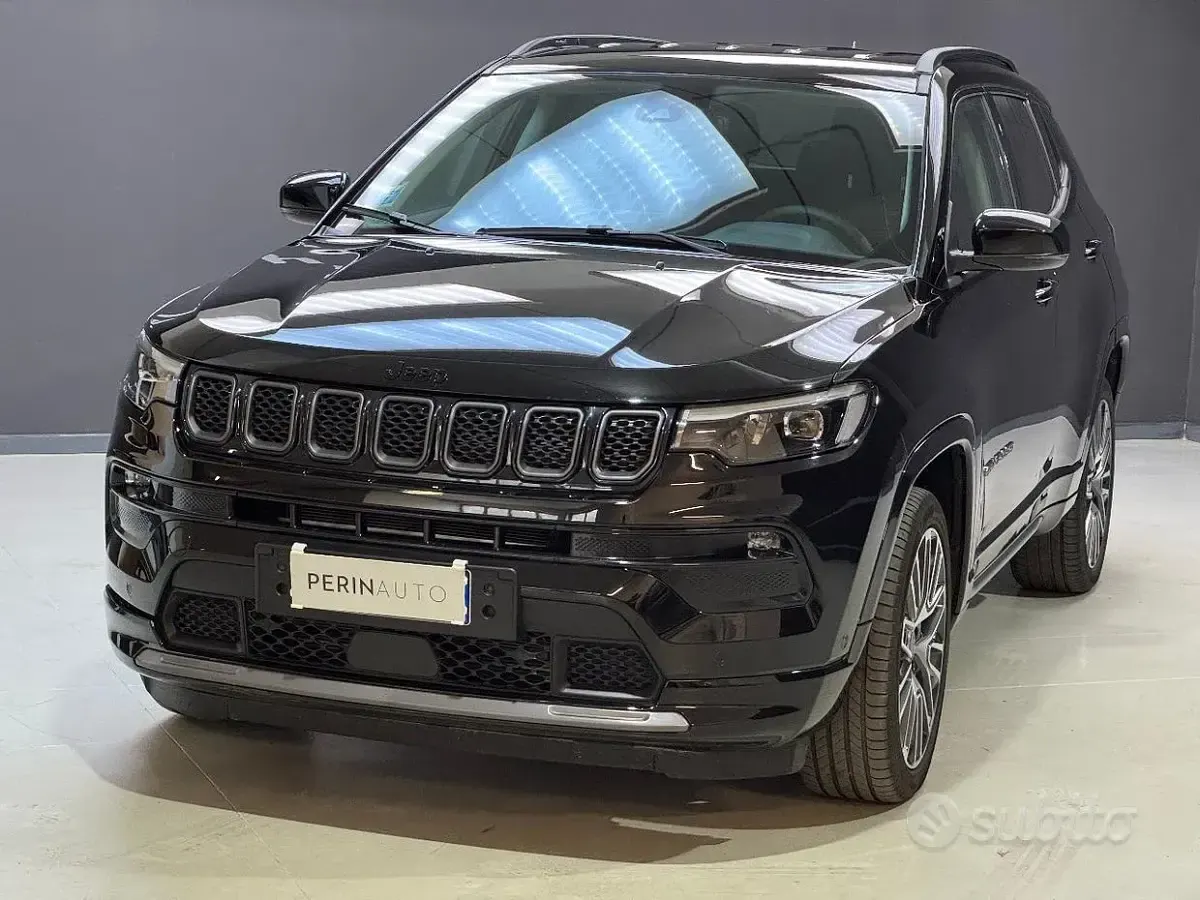 Usata Jeep Compass Summit 131 CV (96 kW) 2025 Nero SUV