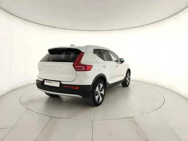 Usata Volvo XC40 Core 155 CV (114 kW) 2023 Bianco SUV