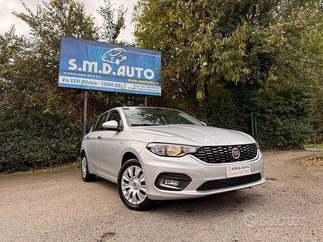 Usata Fiat Tipo Easy 95 CV (69 kW) 2017 Grigio Berlina