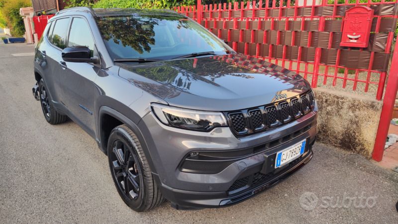 Grigio Usata 2022 Jeep Compass Night Eagle SUV | 29.000 € (Molto cara) - Immagine 1/4