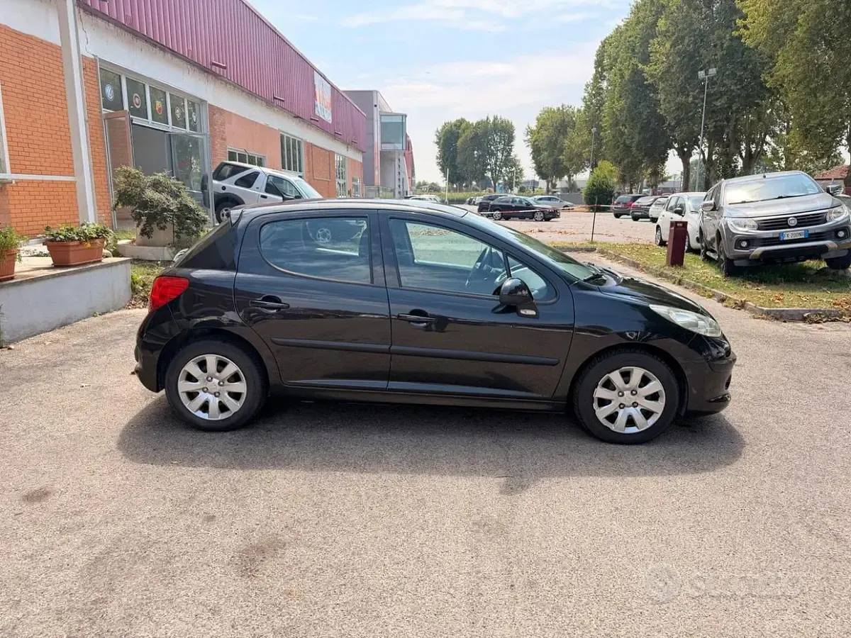 Usata Peugeot 207 Sport 73 CV (53 kW) 2009 Nero Berlina