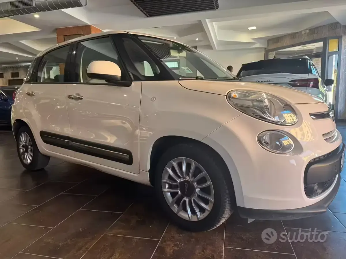 Usata Fiat 500L Lounge 84 CV (61 kW) 2014 Bianco Monovolume