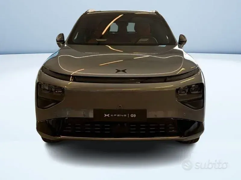 Nuova XPENG G9 AWD Performance 405 kW (551 CV) 2026 Grigio SUV