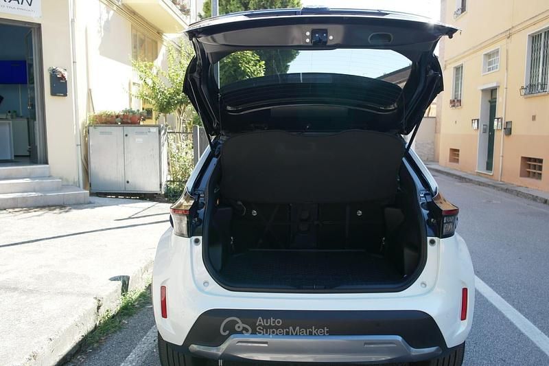 Usata Toyota Yaris Cross 92 CV (67 kW) 2022 Bianco SUV