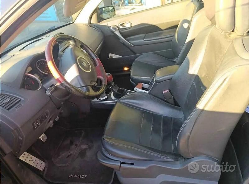 Usata Renault Mégane Cabriolet 120 CV (88 kW) 2006 Nero Cabrio
