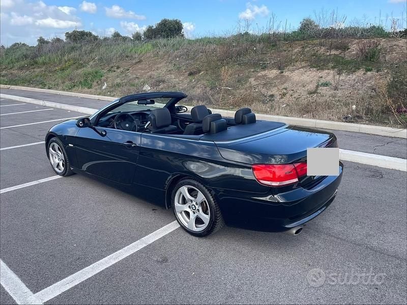 Usata BMW 320 Cabriolet 170 CV (125 kW) 2008 Nero Cabrio