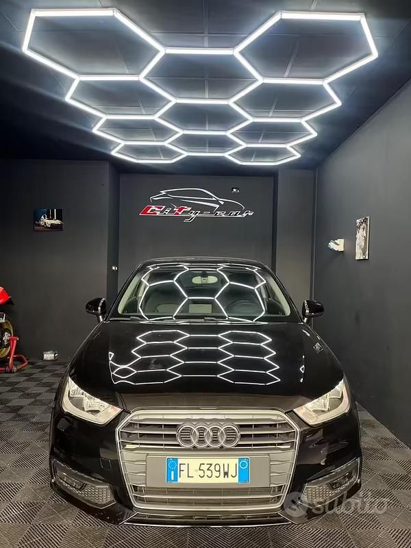 Usata Audi A1 Sportback Ambiente 116 CV (85 kW) 2017 Nero Utilitaria