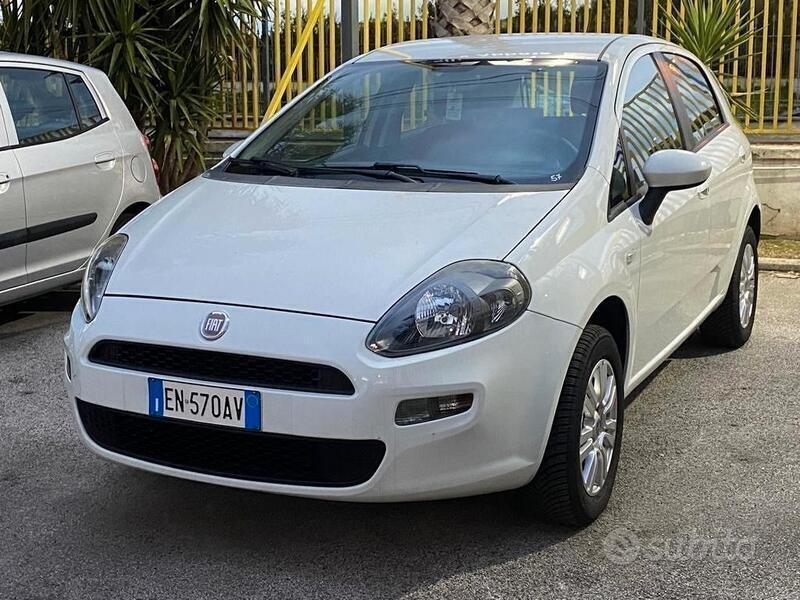 Venduto Fiat Punto Evo 1.4 5 porte Dy. - auto usate in vendita