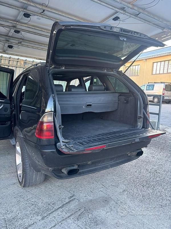Rosso Usata 2001 BMW X5 Comfort Edition SUV | 6500 € (Buon prezzo) - Immagine 1/4