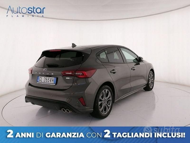 Usata Ford Focus ST-Line 125 CV (91 kW) 2022 Grigio Berlina