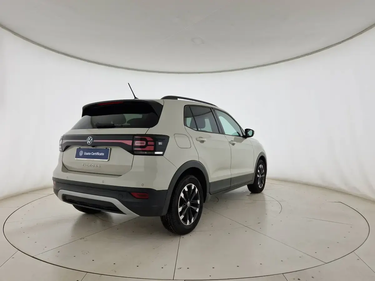 Usata VW T-Cross Style 95 CV (69 kW) 2023 Ascot grey SUV