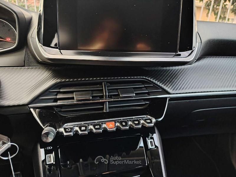 Usata Peugeot 2008 Allure 103 CV (75 kW) 2022 Bianco SUV