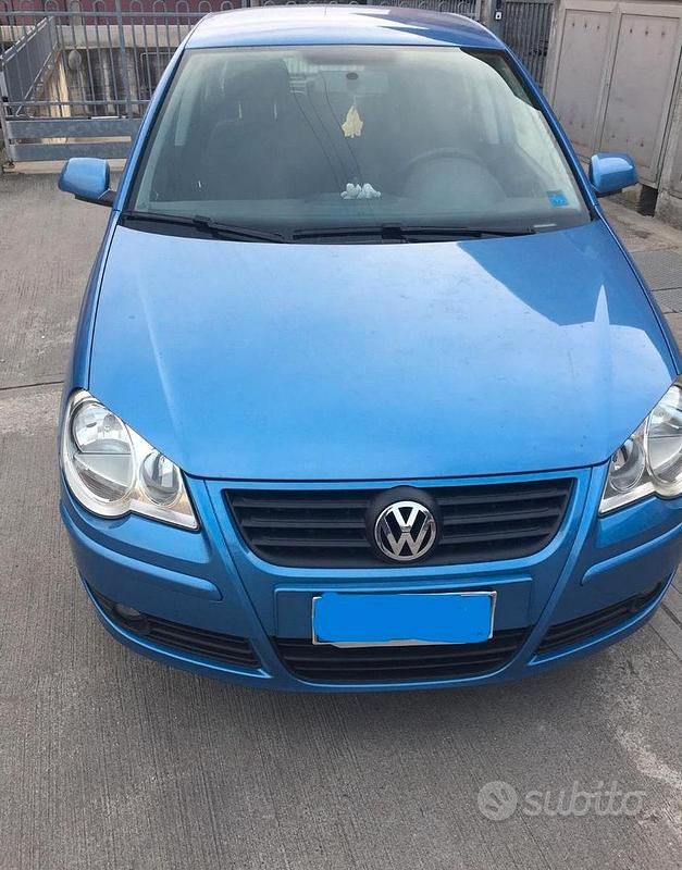 Usata VW Polo Comfortline 80 CV (58 kW) 2006 Blu Utilitaria